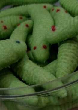 Caterpillar cookies