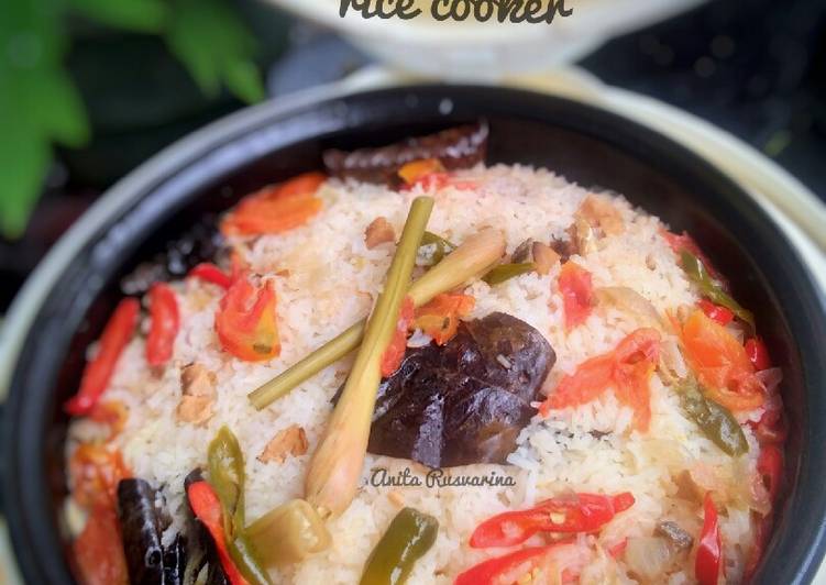 bahan dan cara membuat Nasi Liwet Rice Cooker