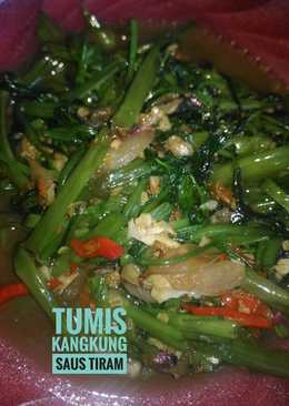 Tumis kangkung saus tiram pedas