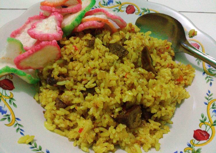 gambar untuk cara membuat Nasi goreng spesial ati ampela