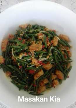 Oseng-oseng kacang panjang, tempe, kecambah tauge