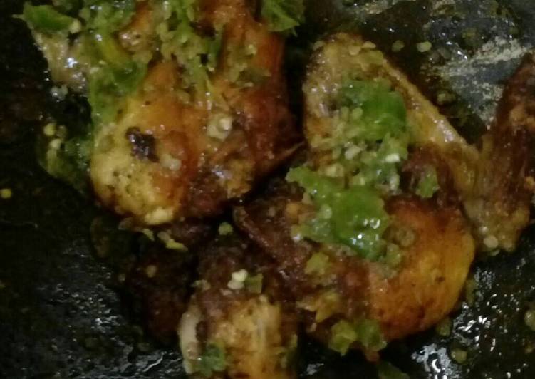 gambar untuk resep makanan Ayam Goreng Penyet Cabe Ijo