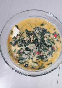 Gulai daun singkong