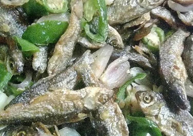 Resep Ikan  Bilih Cabai Hijau  oleh Dian Anggraeni Cookpad