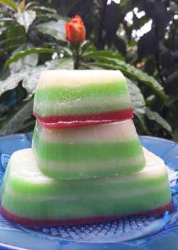 Kue Lapis Sagu