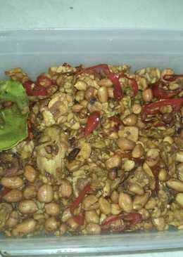 Sambal goreng kering tempe dan kacang