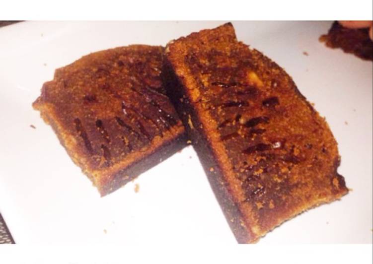 bahan dan cara membuat Caramel cake / bolu karamel / bolu sarang semut