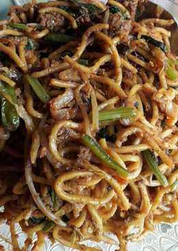Mie kuning goreng