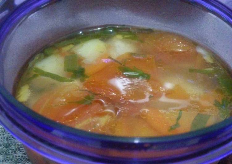 gambar untuk resep makanan Sayur Sop ayam anti gagal