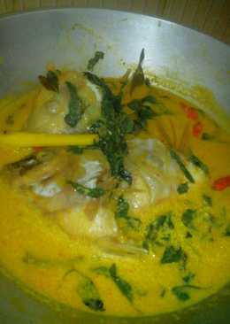 Gulai kepala ikan kakap