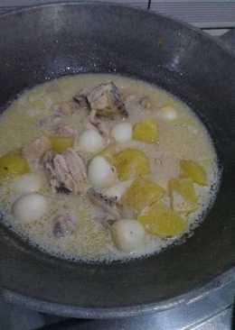 Opor ayam kentang telur puyuh