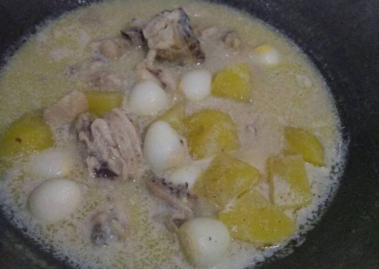 resep masakan Opor ayam kentang telur puyuh