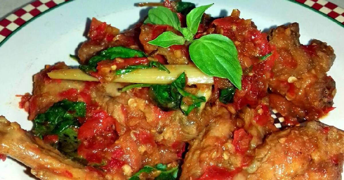 Resep Ayam rica with daun kemangi ala Pitri Meida Assalam