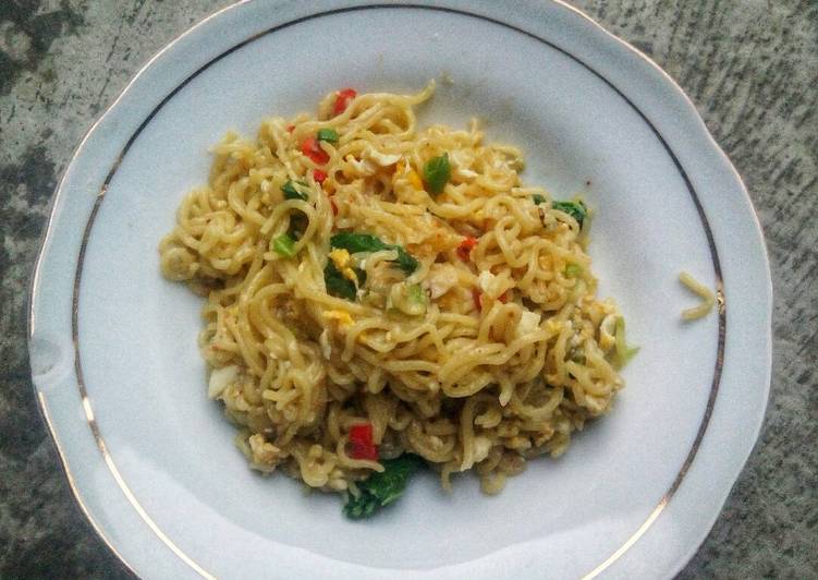 Resep Mie goreng instant