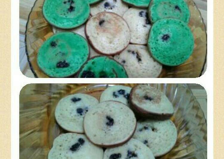 bahan dan cara membuat Kue cubit toping kismis