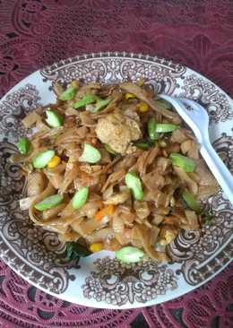 Kwetiau goreng kencur