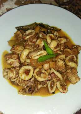 Cumi bumbu kunyit pedas