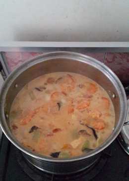 Tom yam udang sayur jamur