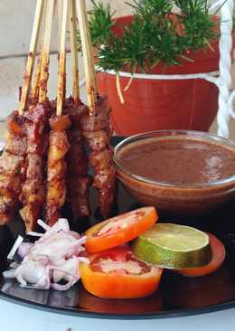 Sate kikil bumbu kacang