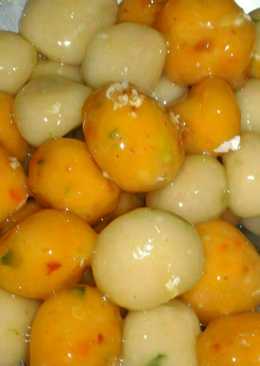 Cilok pedas isi telur