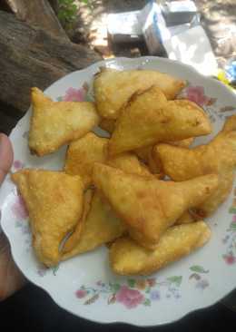 Sambosa isi daging