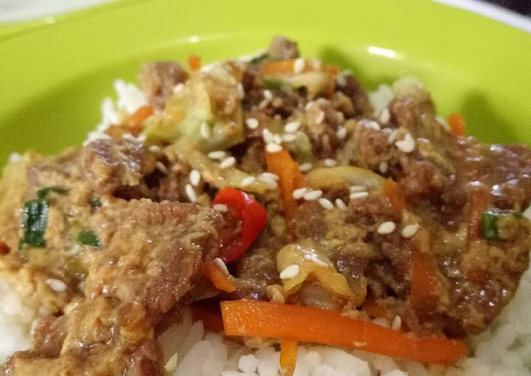 resep lengkap untuk Nasi Daging Manis