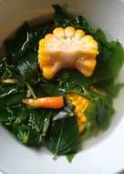 Sayur bening daun katuk dan jagung manis