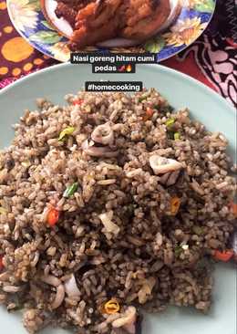 Nasi Goreng Cumi Hitam Pedas