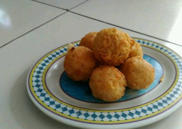 gambar untuk resep makanan Bola nasi rambutan dengan mozarella simple