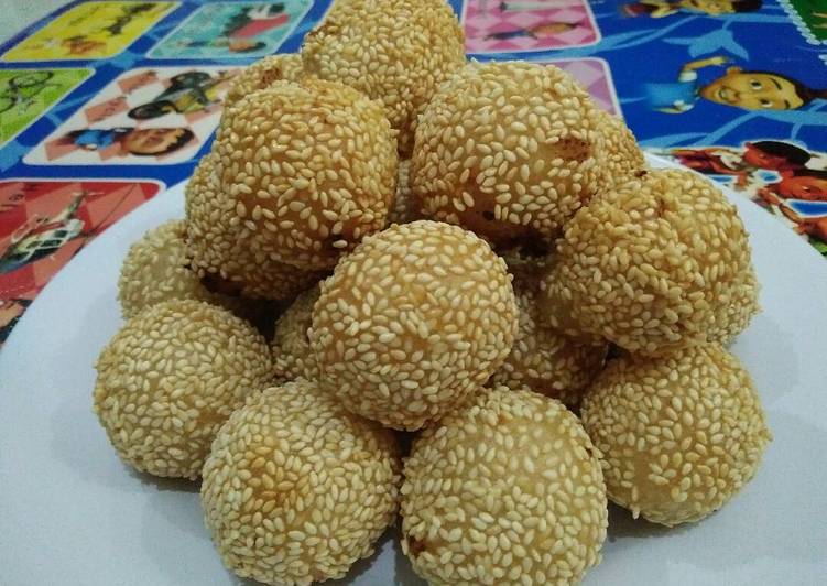 gambar untuk cara membuat Onde-onde isi Kacang Hijau Kupas