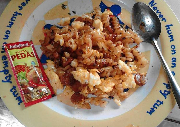 gambar untuk cara membuat scramble spicy macaroni