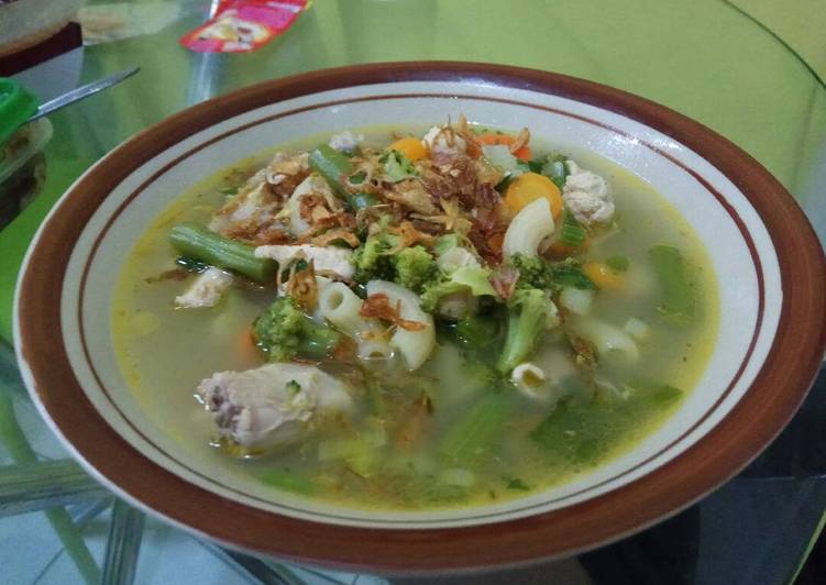 gambar untuk resep makanan Sop ayam sayur