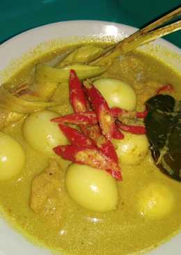 Gulai kuning telur puyuh tahu goreng mantap