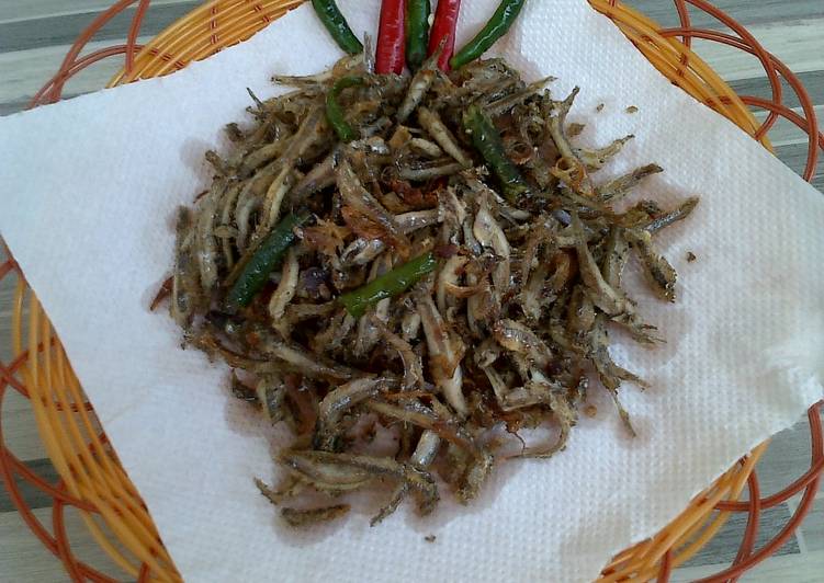 resep masakan Ikan Teri Segar (Ikan Bilis) Goreng