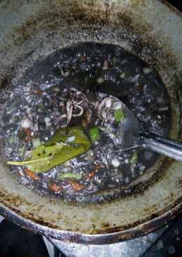 Cumi masak hitam