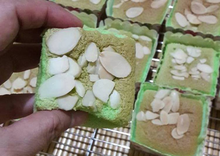 bahan dan cara membuat Hokaido chiffon cup cake pandan almond