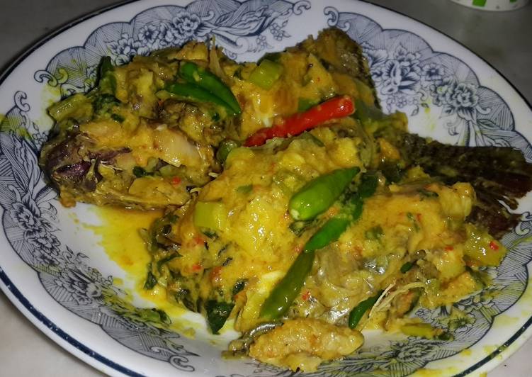 resep masakan Pesmol ikan (bumbu kuning + bumbu merah)