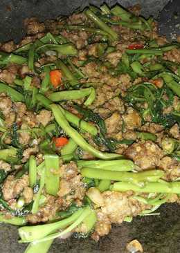 Tumis Kangkung Campur Oncom