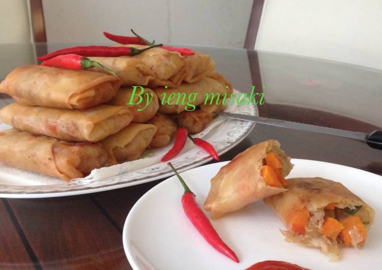 cara membuat Spring roll isi tuna kentang wortel