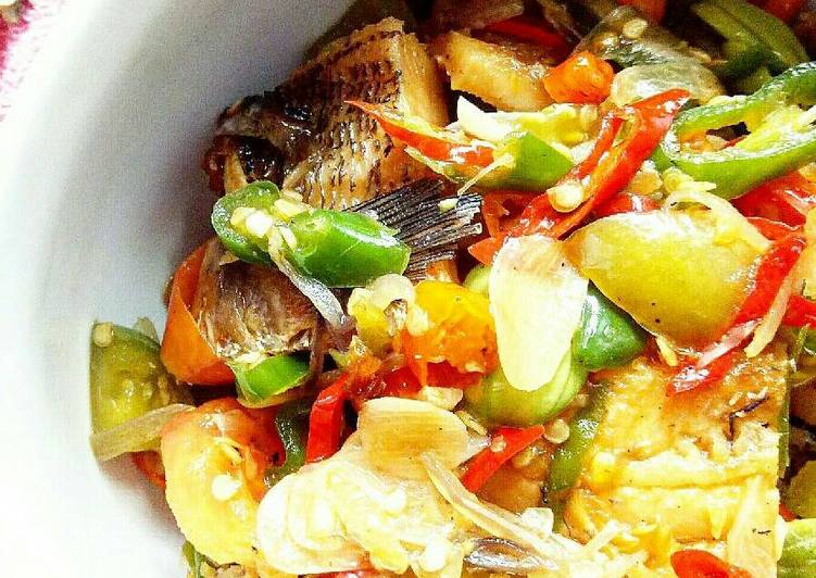 resep makanan Tumis Ikan Asin Gabus Pedas w/ Petai