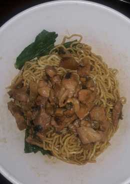 Mie ayam jamur