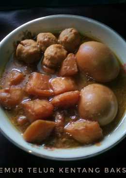 Semur telur, kentang, bakso bumbu sederhana