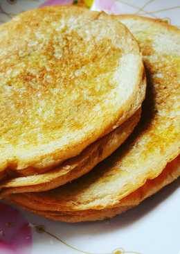 Pizza Tutup Roti Tawar (fast n easy breakfast)