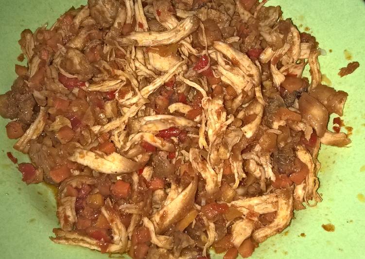 resep lengkap untuk Ayam Goreng Suwir Pedas Manis