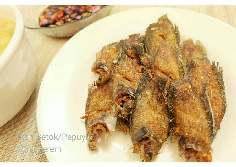 Resep Ikan  Betok  Pepuyu Goreng oleh Isna Maulida Cookpad