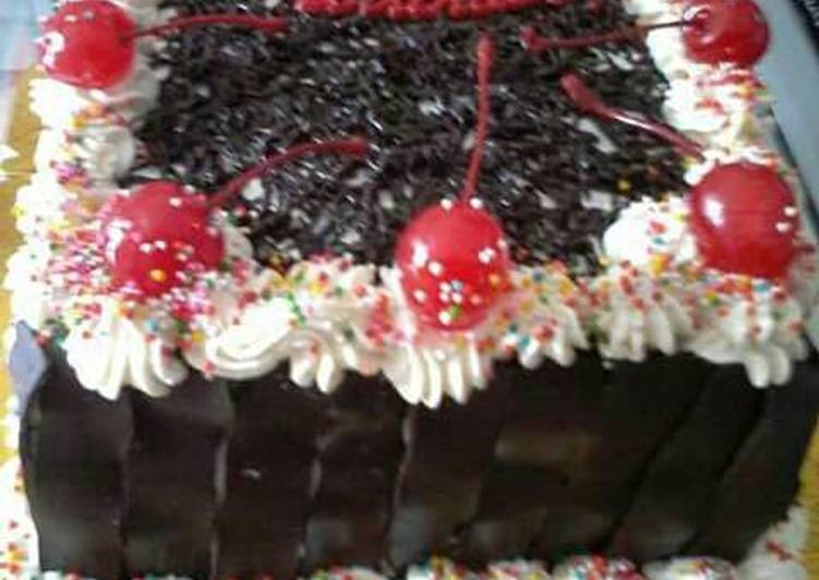 bahan dan cara membuat Black forest