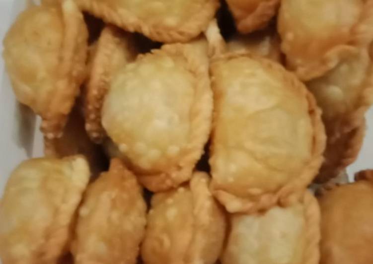 resep makanan Pastel gurih, renyah no telur anti gagal