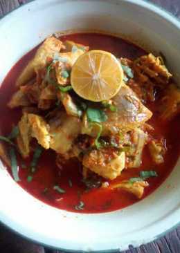 Gulai ikan pari daun kunyit