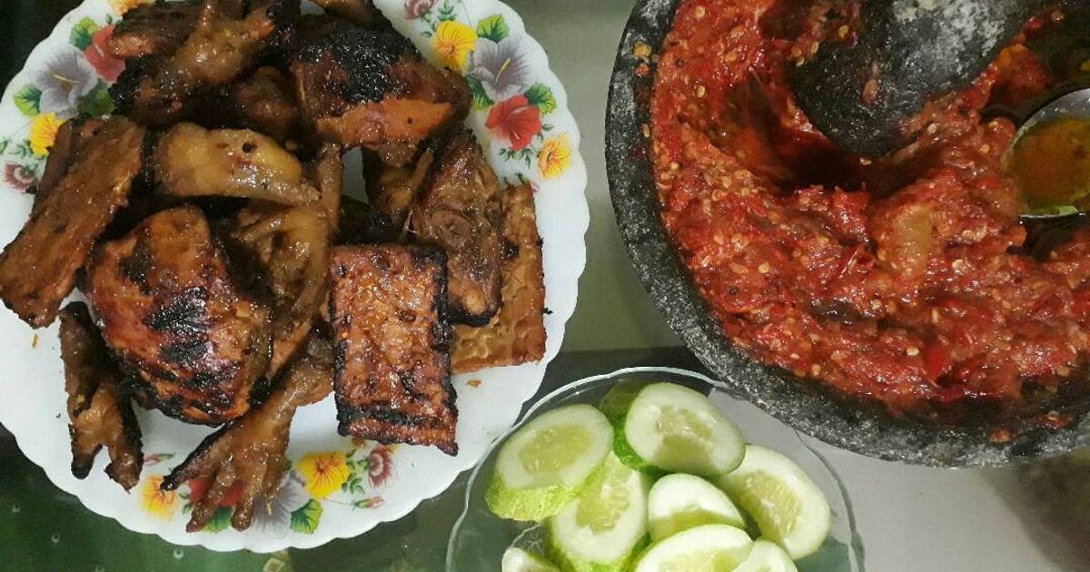 resep ayam dan tempe bakar gurih manis dan sambal pecel lele abang2 oleh dwi oktorina cookpad resep ayam dan tempe bakar gurih manis dan sambal pecel lele abang2 oleh dwi oktorina cookpad