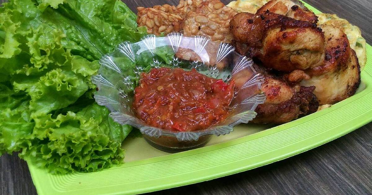 Resep Ayam Goreng Sambal Terasi ala Bunda Dee